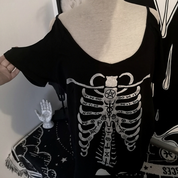 Rat Baby Tops - Too Fast Rat Baby Cold Shoulder Skeleton T-Shirt
